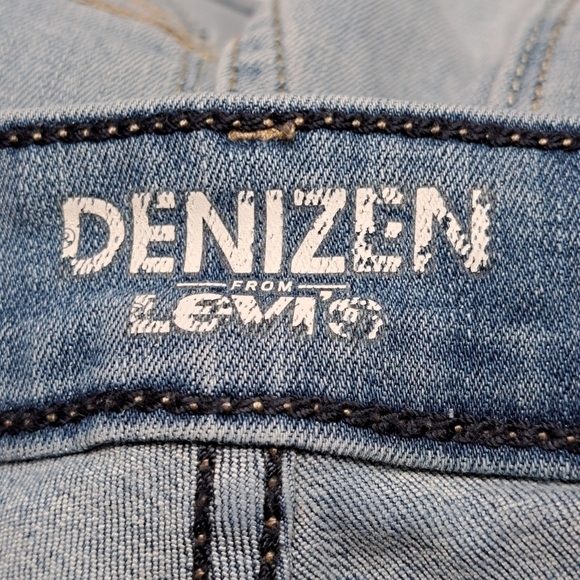 Denizen Levi's High Rise Shorts  Size 4  Waist 27 - Picture 5 of 6